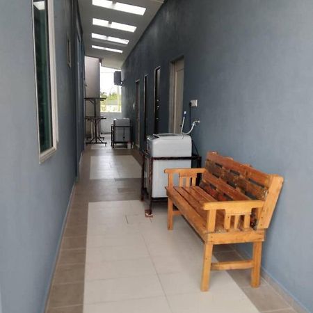 Yasmeen Studio Roomstay Kijal - Room 1 - For Two Person Islam Guest Only エクステリア 写真